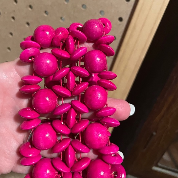 Hot pink tropical stretchy bracelet.